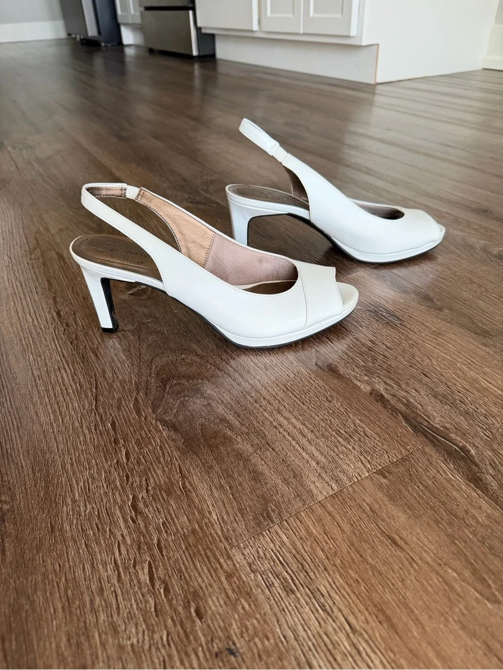Life Stride White Peep-Toe Slingback Mules